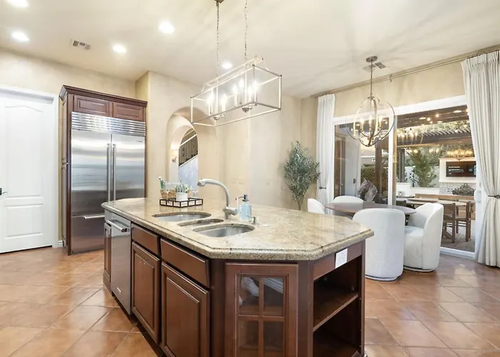 Holiday home Sienna Sanctuary | Heated Pool, Spa & Fire Pit