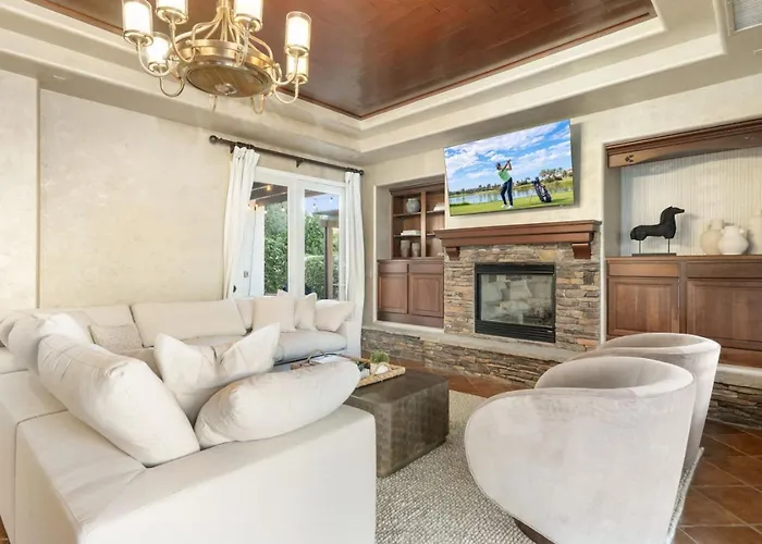 Sienna Sanctuary | Heated Pool, Spa & Fire Pit *