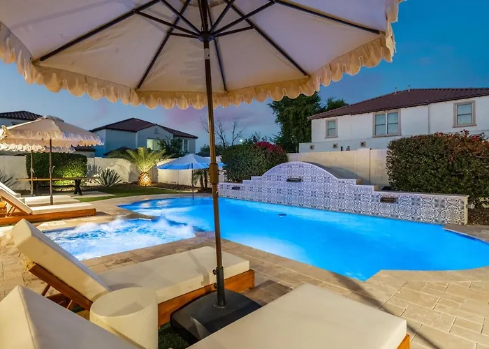 Sienna Sanctuary | Heated Pool, Spa & Fire Pit
