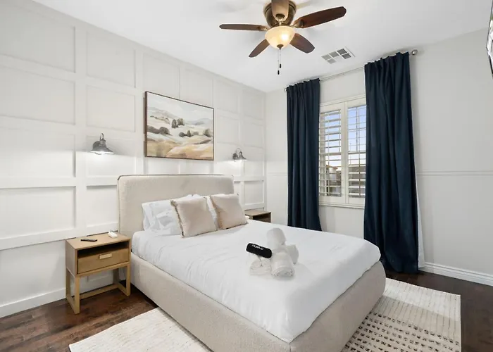 Sienna Sanctuary | Heated Pool, Spa & Fire Pit * Chandler