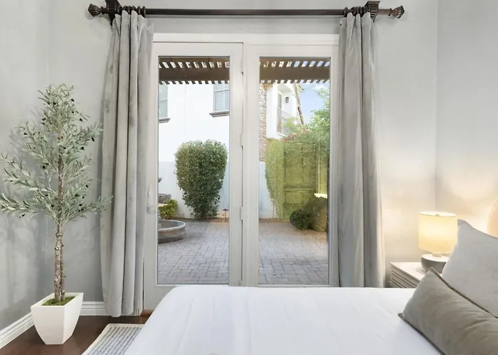 Sienna Sanctuary | Heated Pool, Spa & Fire Pit Chandler