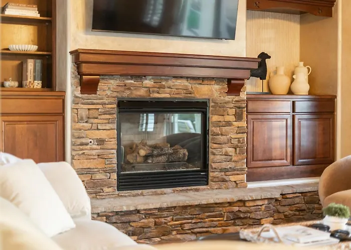 Holiday home Sienna Sanctuary | Heated Pool, Spa & Fire Pit Chandler