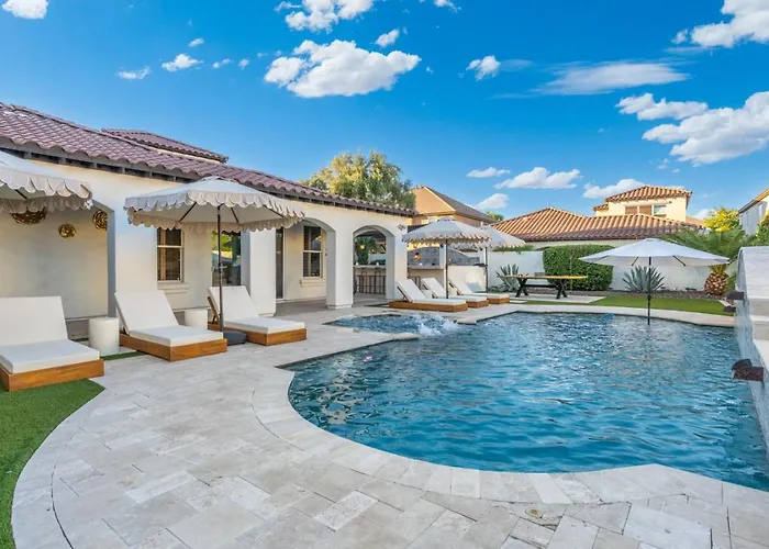 Sienna Sanctuary | Heated Pool, Spa & Fire Pit * Chandler