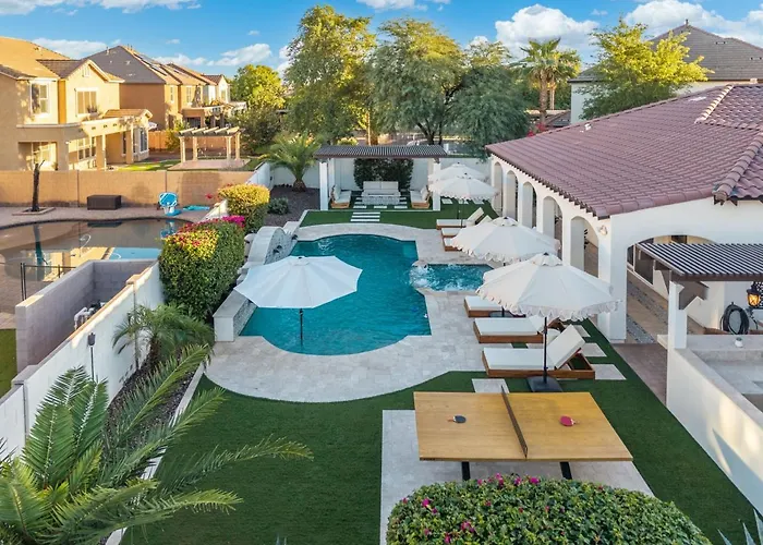 Sienna Sanctuary | Heated Pool, Spa & Fire Pit Holiday home